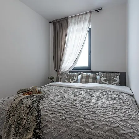 Przelom Bialki - Plac Zabaw, Wiata Grillowa Apartament *